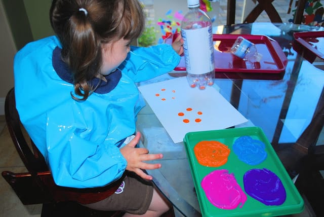 making bottle print flowers