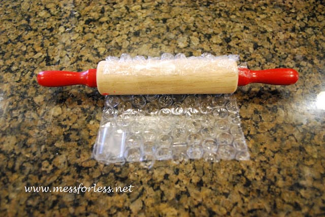 rolling pin with bubble wrap