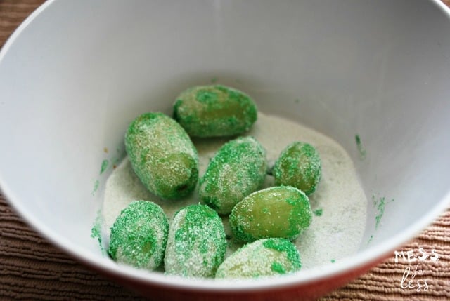 sour patch grapes in bowl