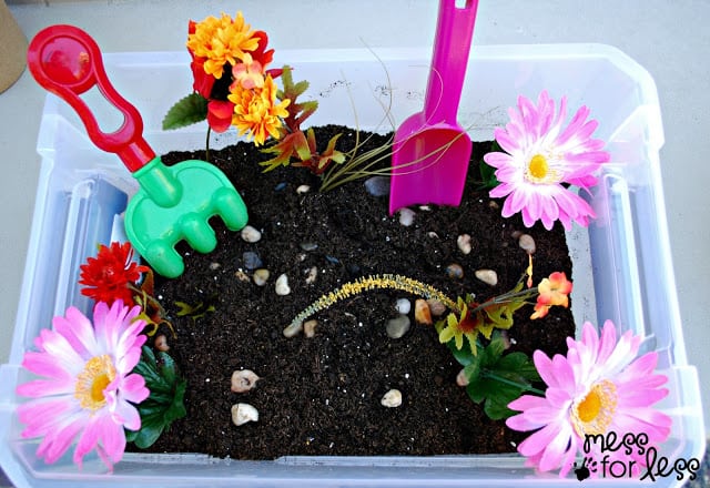 garden sensory bin