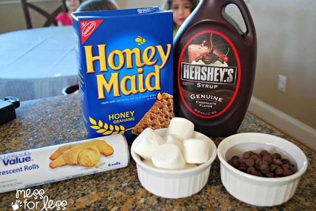 ingredients for crescent roll smores