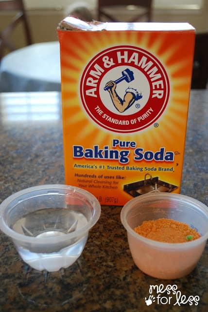 baking soda, water and crushed cereal