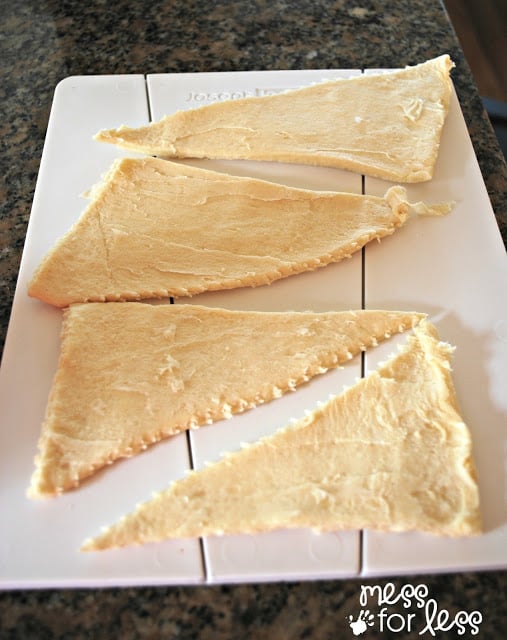 crescents roll dough triangles