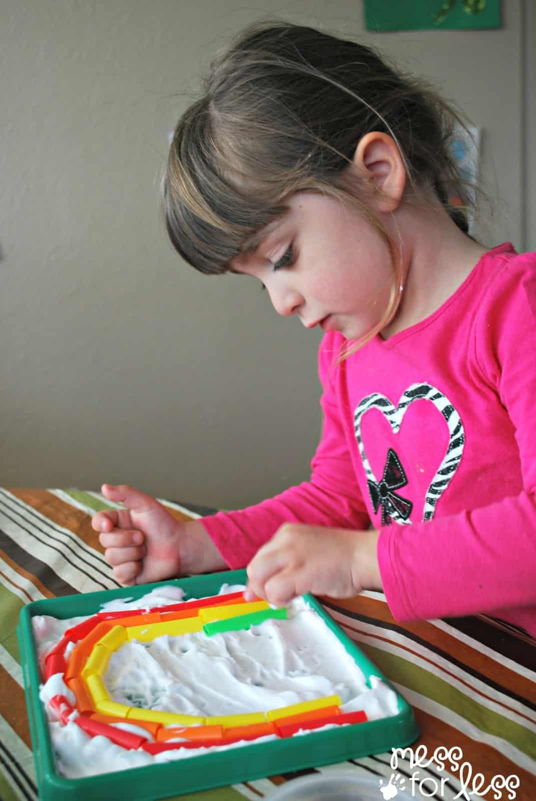 making a straw rainbow