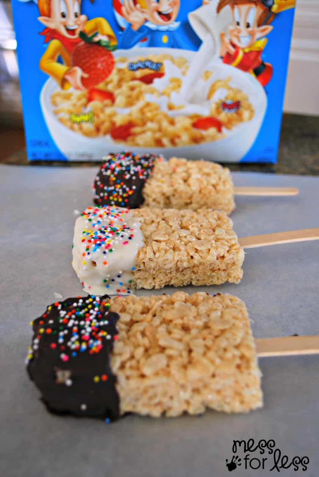 Rice Krispies Treat Pops - Simple to make these festive treats with kids. 