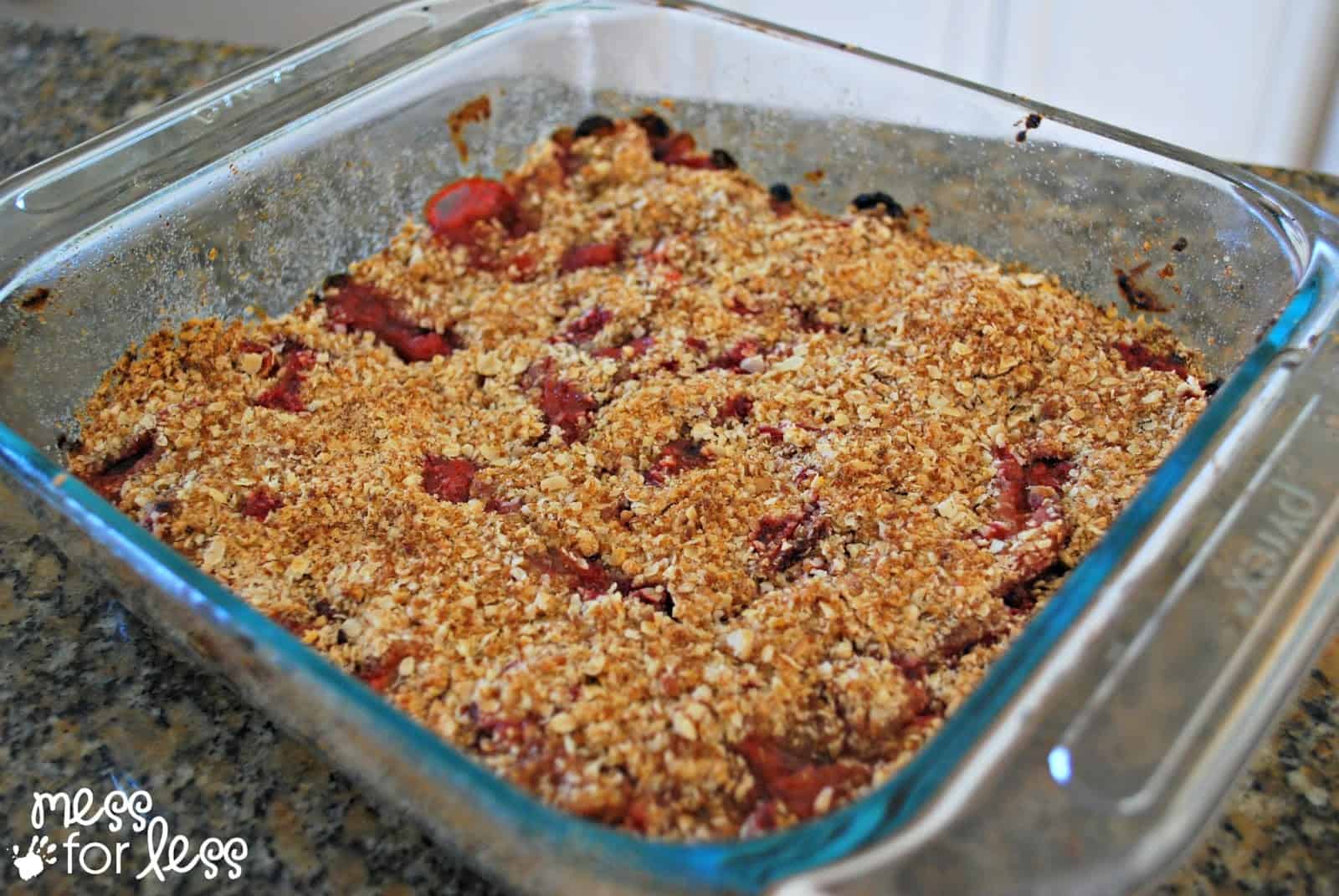 baked strawberry bars