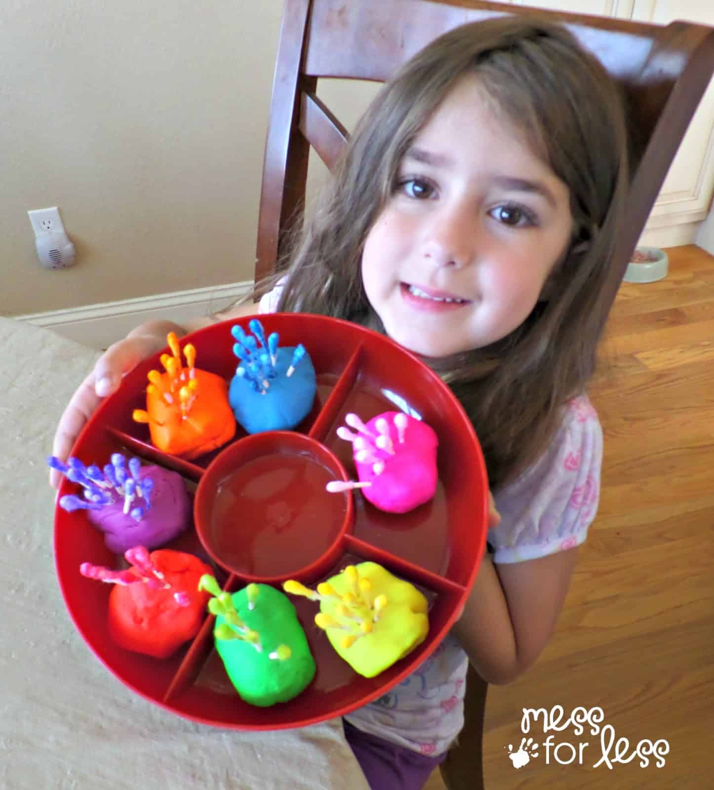 Fine motor activity with playdough and q-tips
