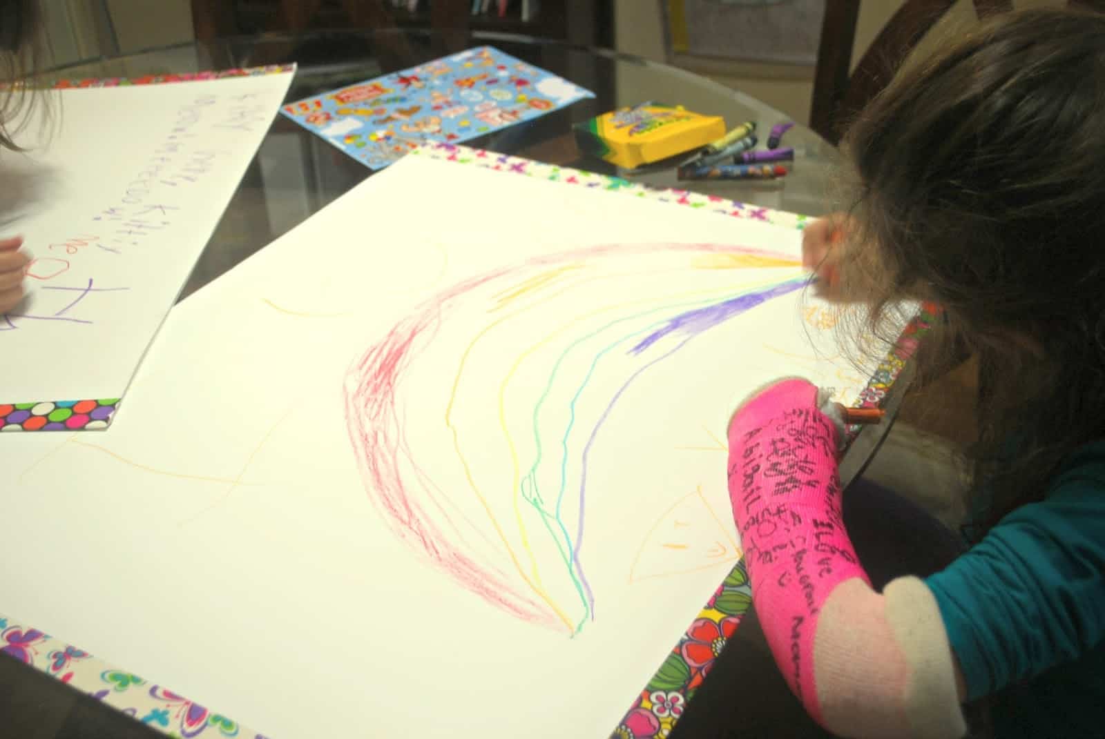 Get Organized with a DIY Kids Artwork Folder - Mess for Less