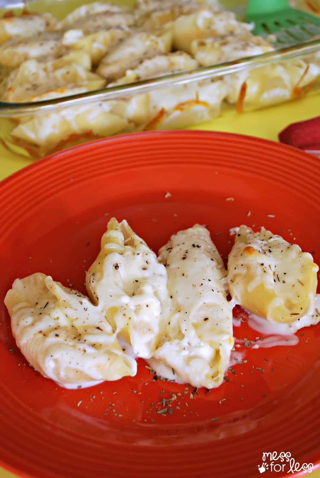 Chicken alfredo stuffed shells