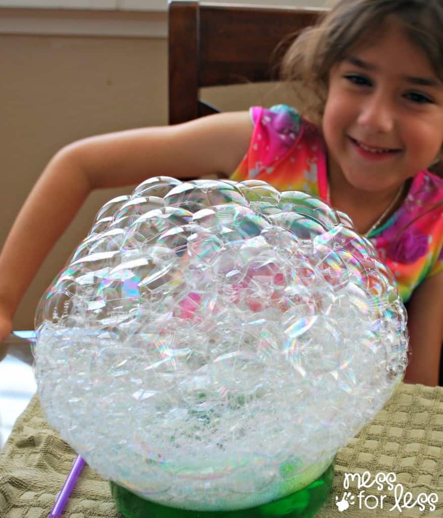 Blowing bubble sculptures