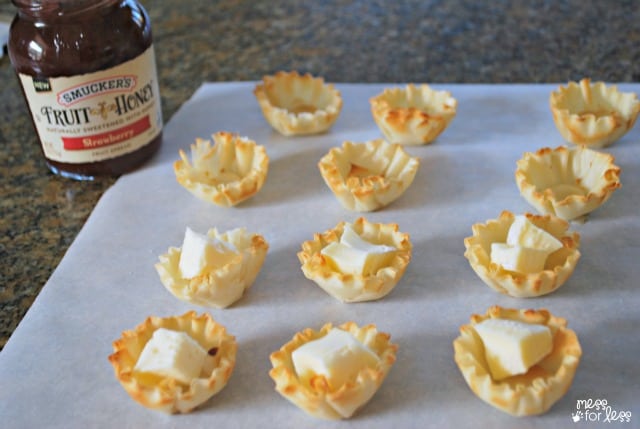 brie and jam cups