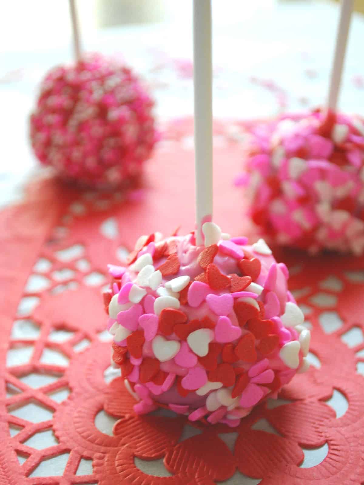 valentines day cake pops