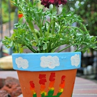 rainbow handprint flower pot1