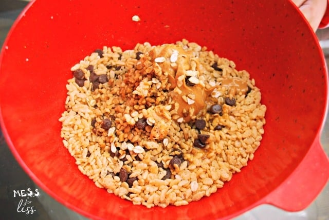 rice krispies, chocolate chips, oatmeal in bowl