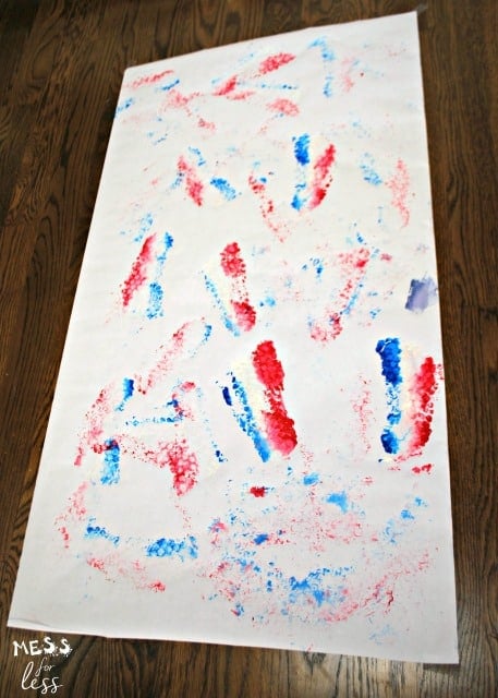 patriotic painting with bubble wrap