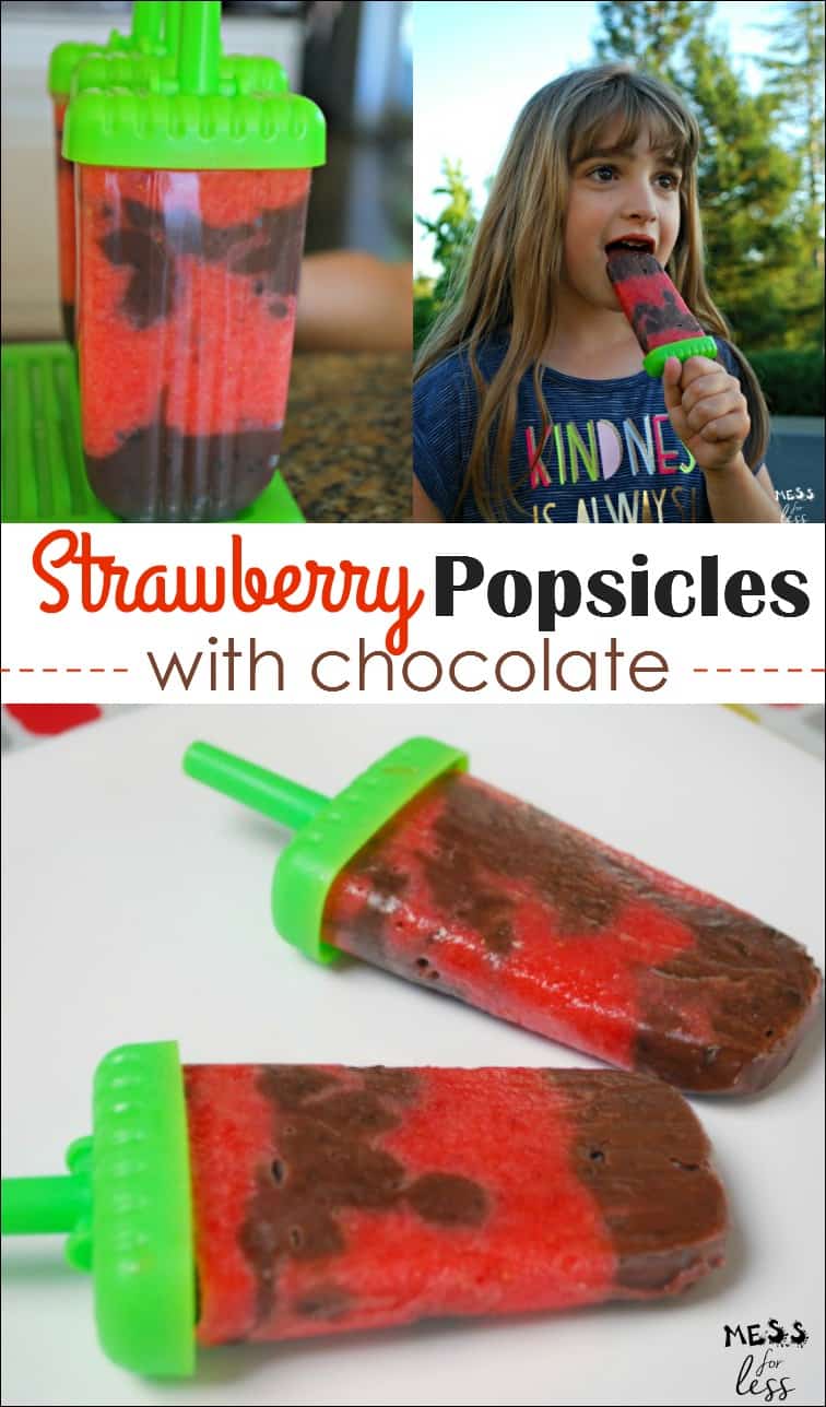 These Strawberry Popsicles with Chocolate are the perfect way to cool off this summer. Easy recipe that kids love! 