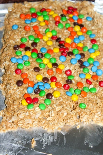 no bake granola bars with m&ms