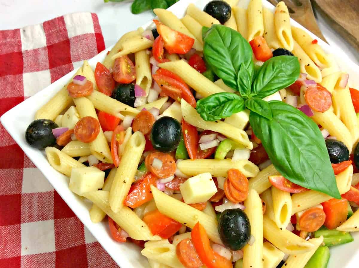 This Weight Watchers Pasta Salad will become one of your favorite Weight Watchers recipes. Easy to make and contains all of your favorite Italian flavors. 7 points per serving.