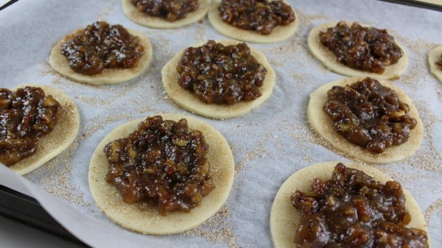making pecan pie crust cookies