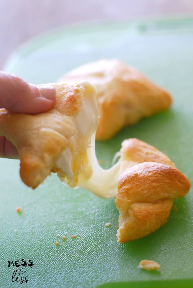cheesy crescent roll