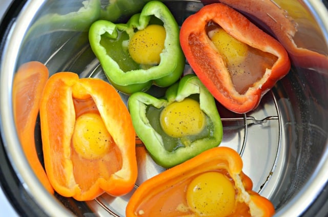peppers with eggs in an instant pot