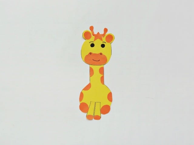 paper giraffe craft