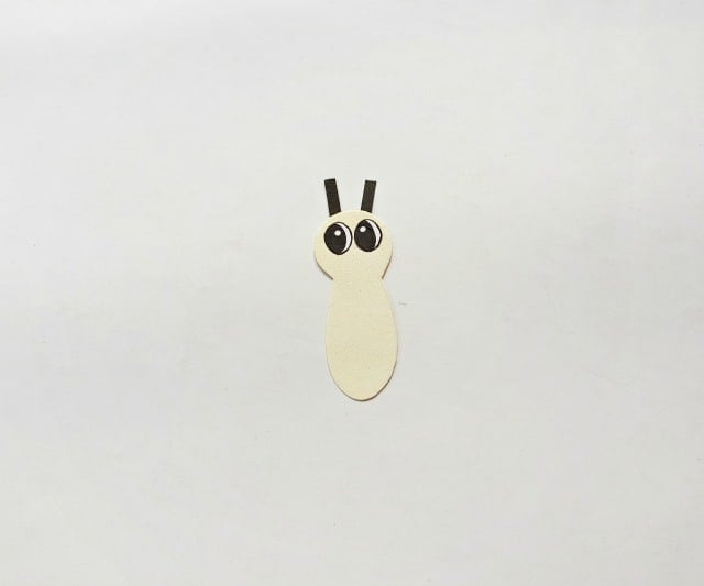 making a paper butterfly