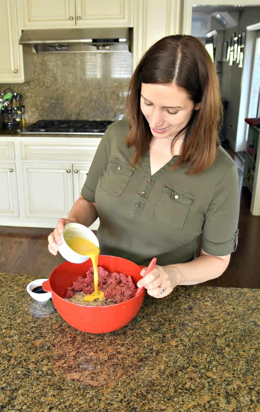 making cheesy meatloaf