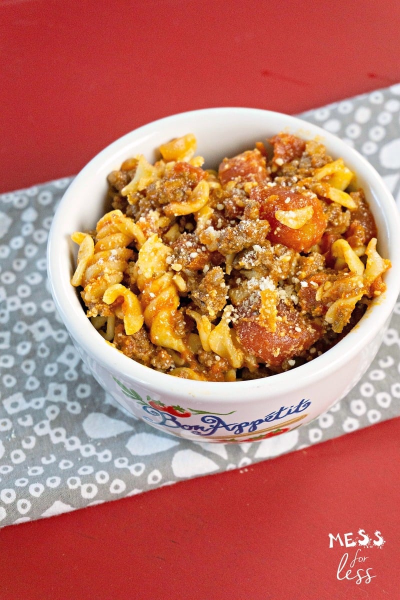 pasta with tomatoes and ground beef