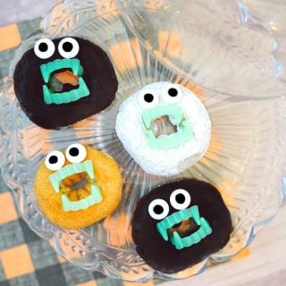 how to make halloween monster donuts 8