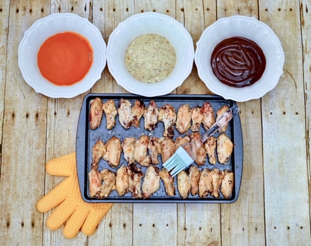 baked chicken wings and sauce