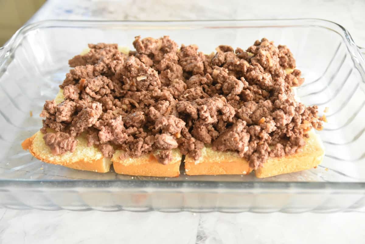 ground beef on hawaiian rolls