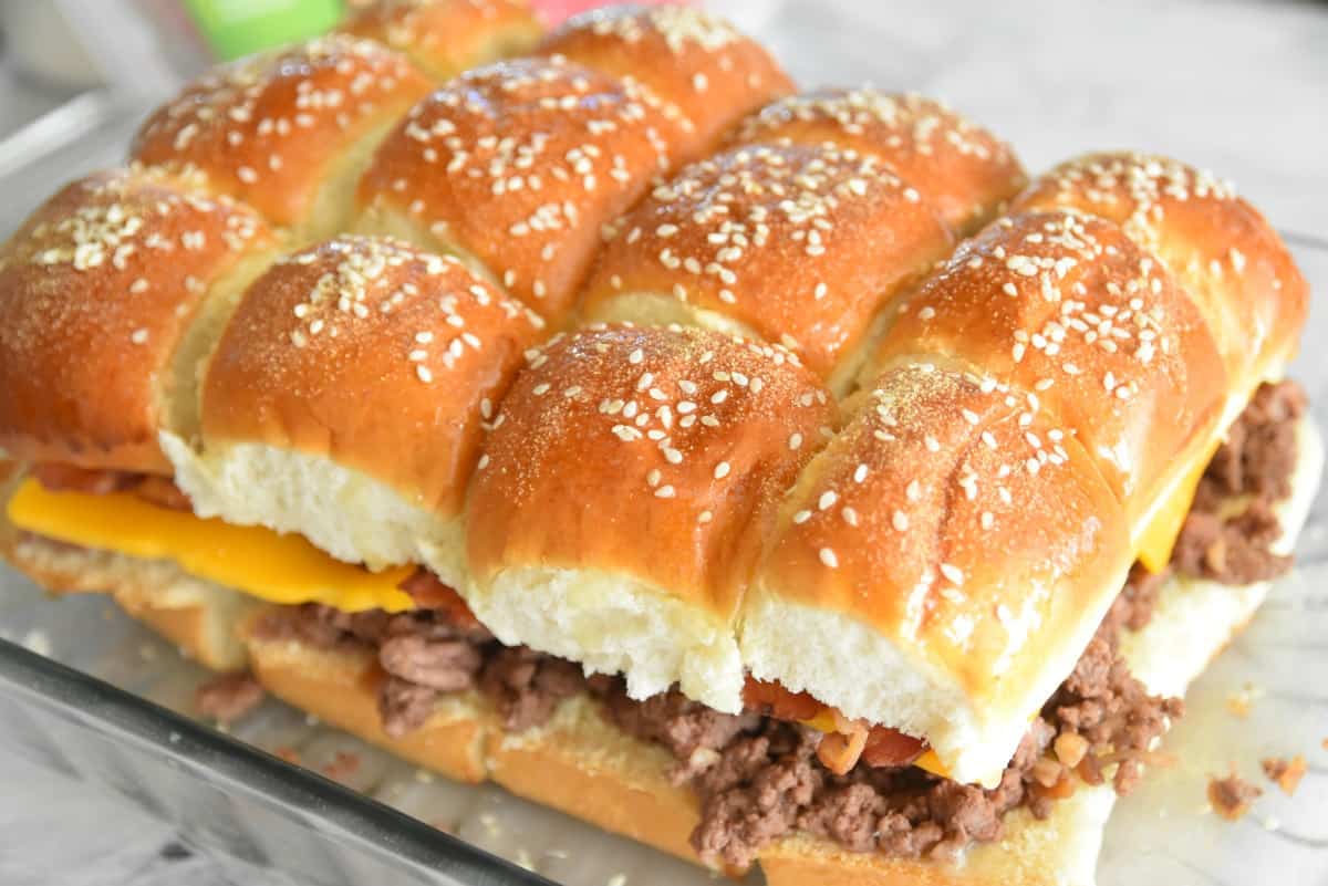 hawaiian rolls cheeseburger sliders