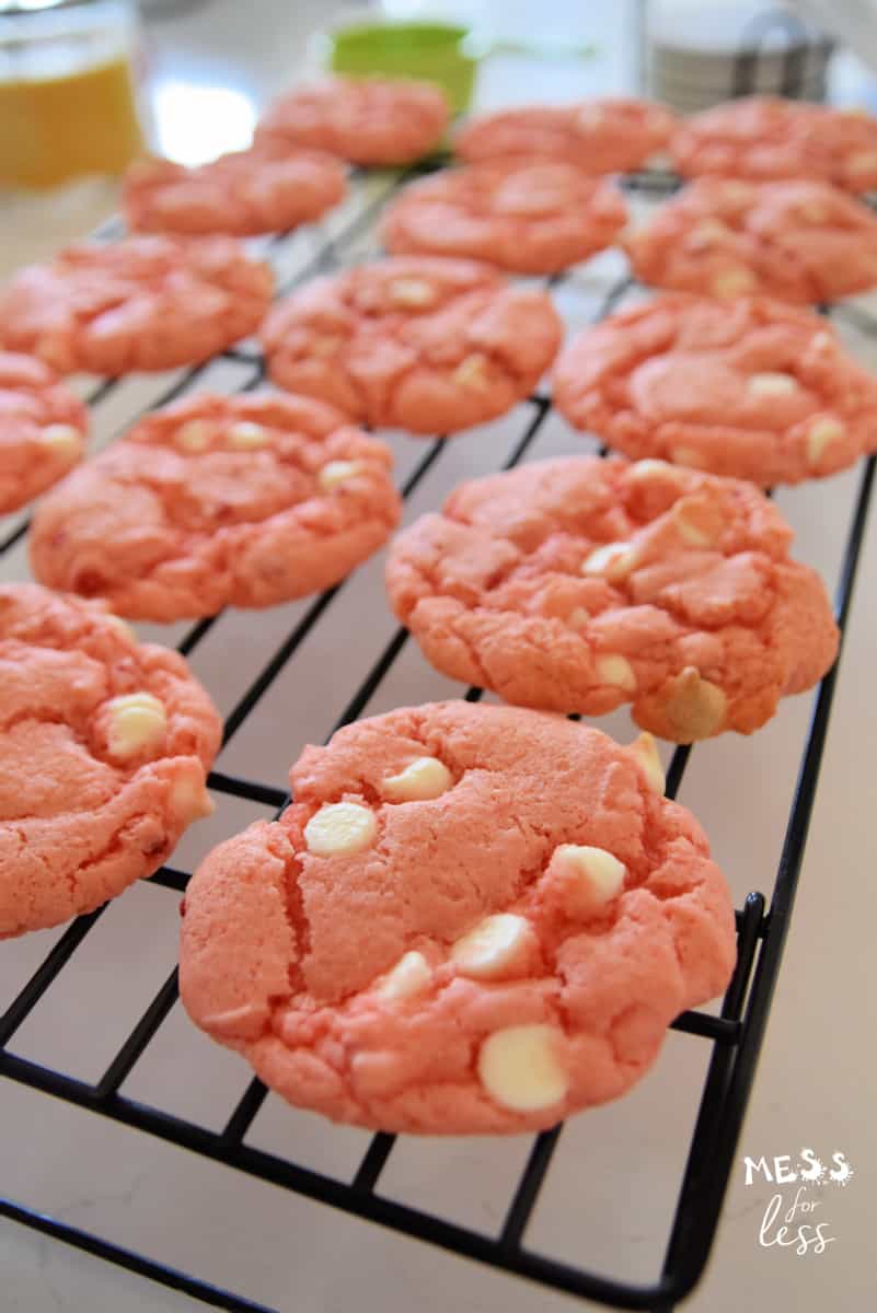 strawberry cookies on a cooling rack