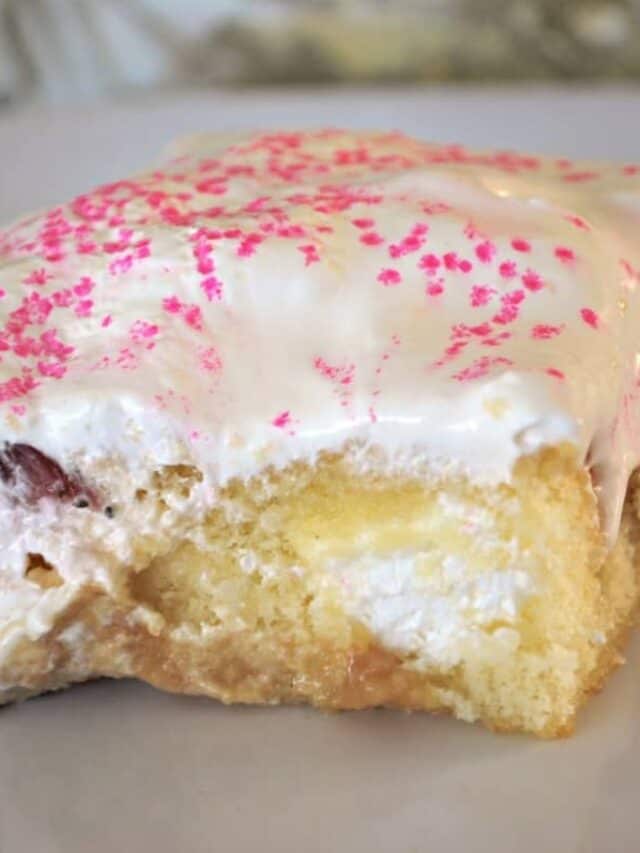 cropped-spring-twinkie-cake-1024x797-2-1.jpg