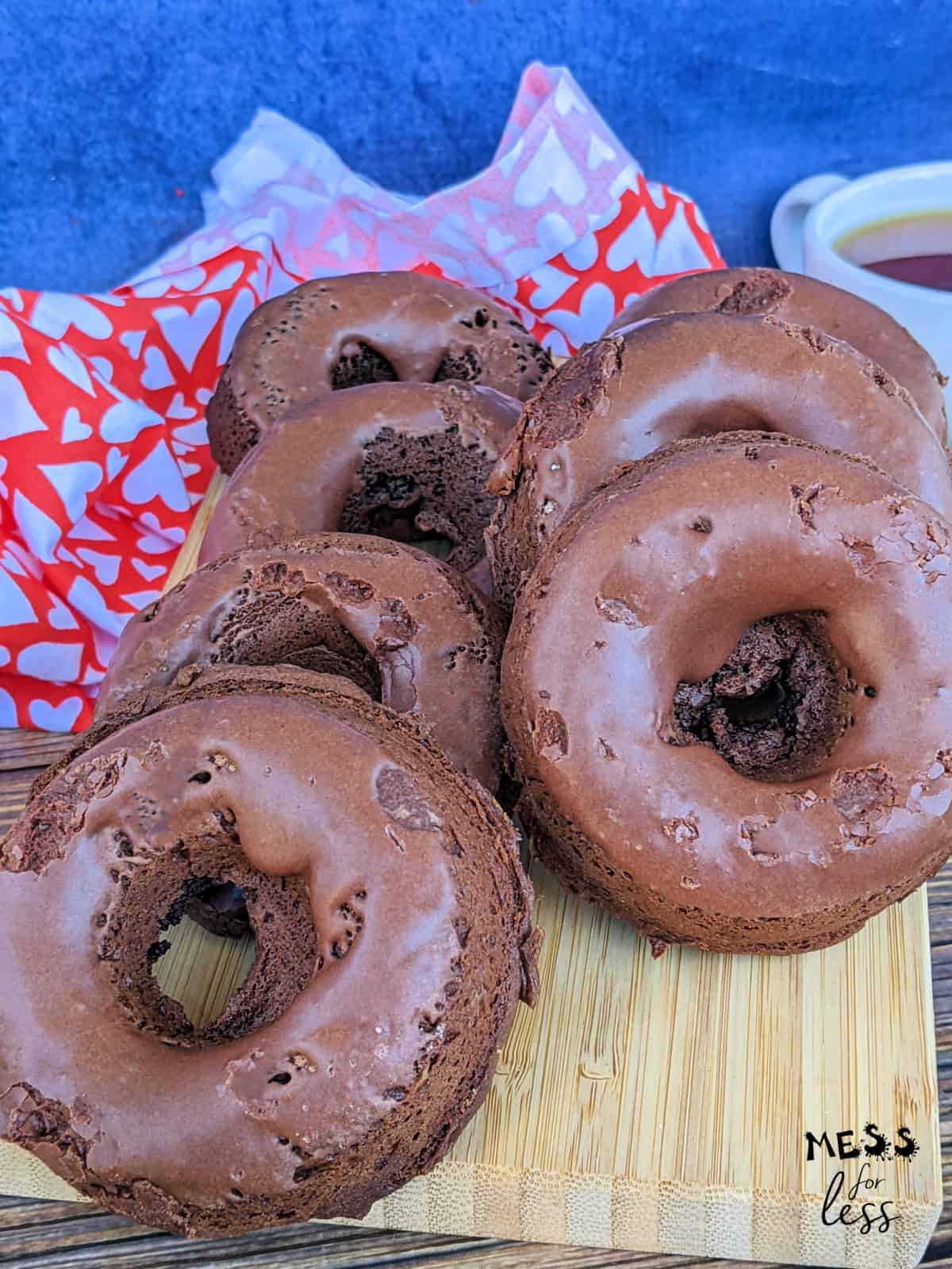 peanut butter and chocolate cake mix donuts 