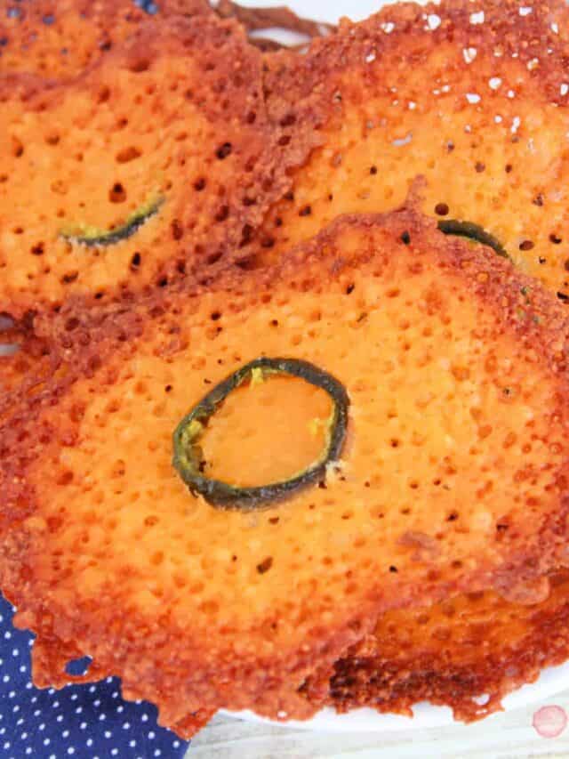 cropped-Keto-Cheese-Crisps-with-Jalepeno-7-3.jpg