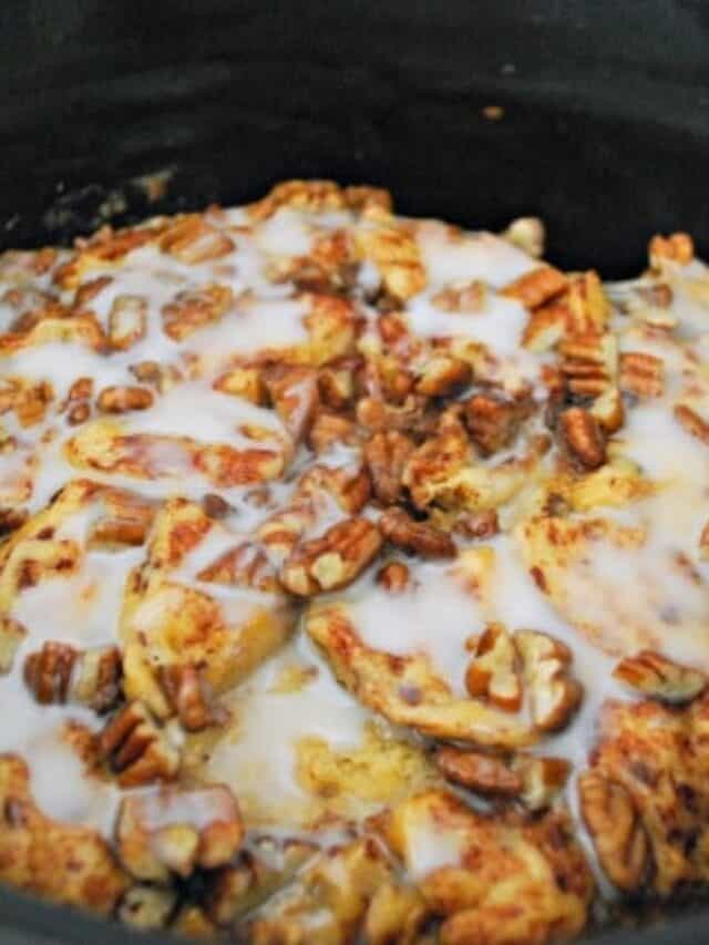 Cinnamon Roll French Toast in the Crock Pot