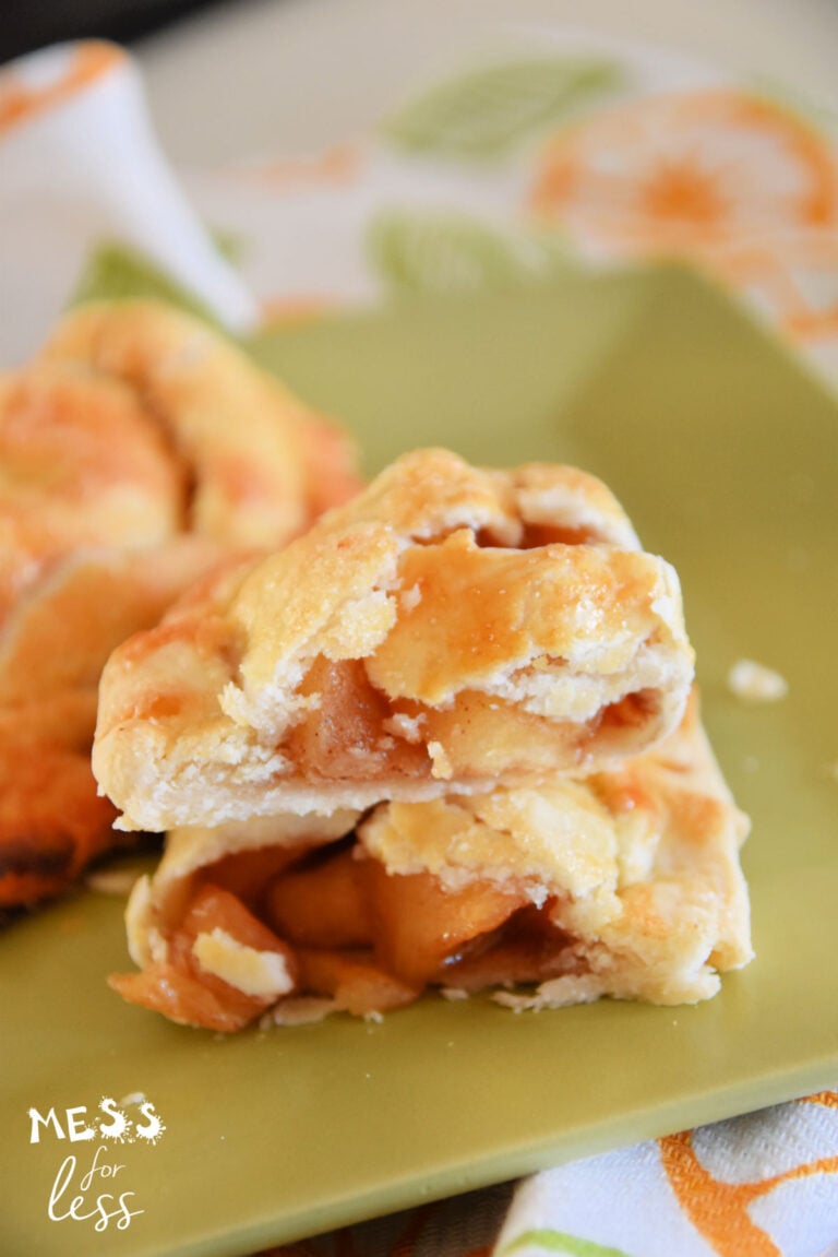 Apple Turnover with Pie Crust Mess for Less