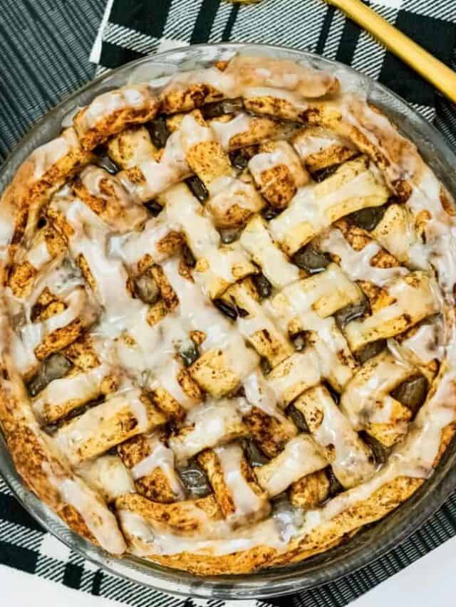 cropped-Cinnamon-Roll-Apple-Pie-8-1536x864-1.jpg
