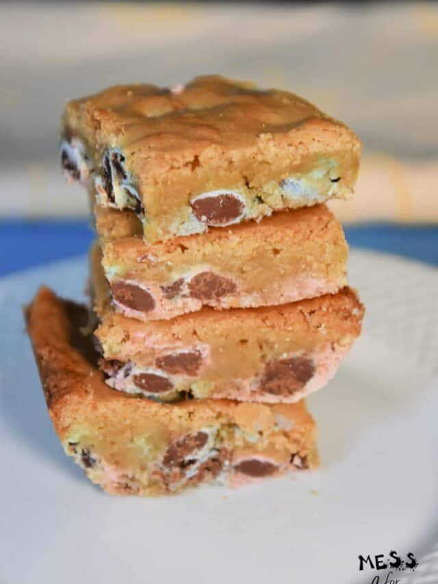 How to Make Easter Blondies