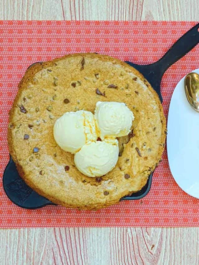 cropped-Skillet-Chocolate-Chip-Cookie-recipe-10.jpg
