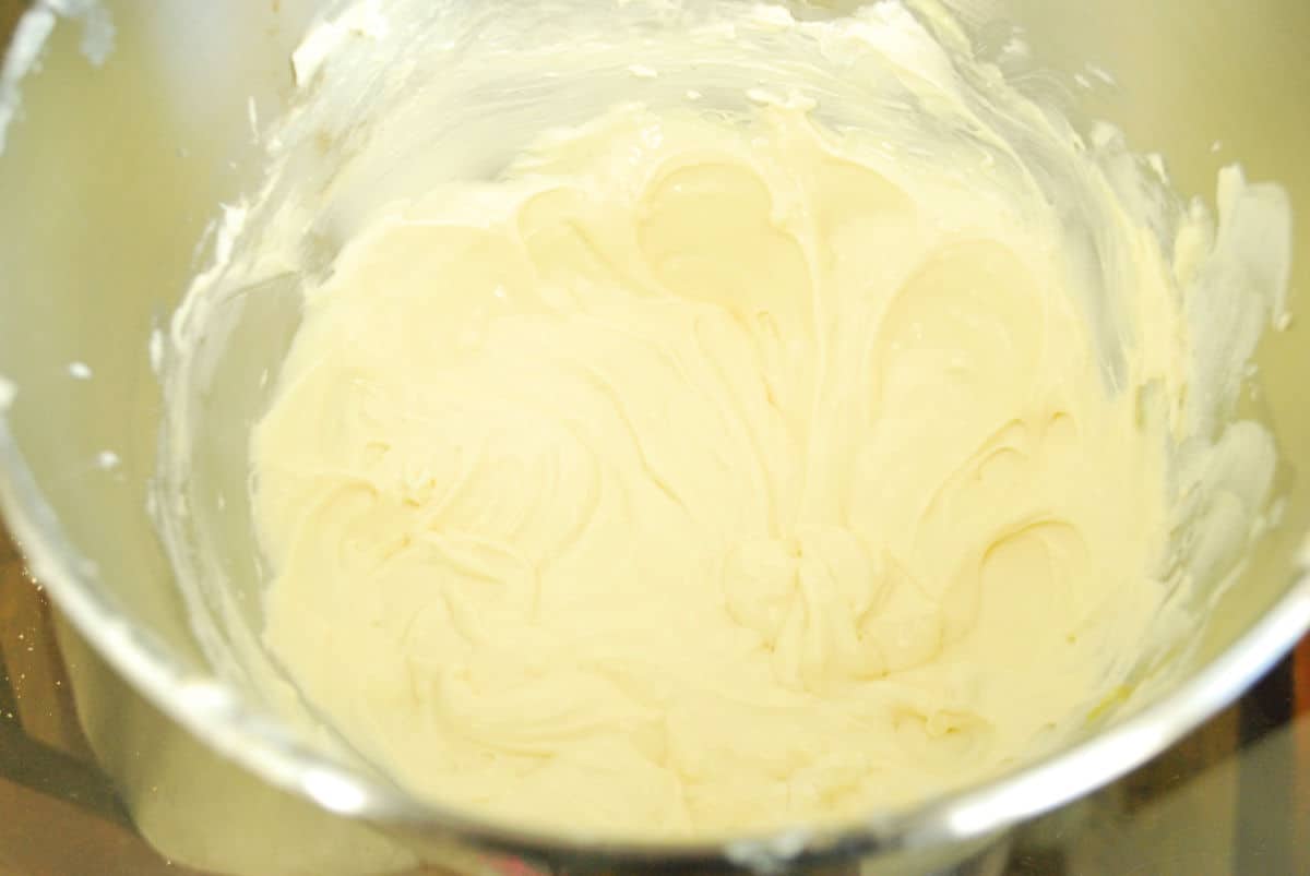 cheesecake batter in bowl