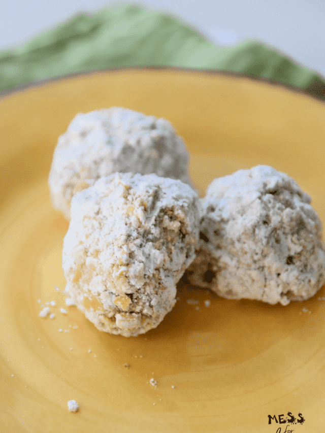 Frozen Chocolate Snowballs