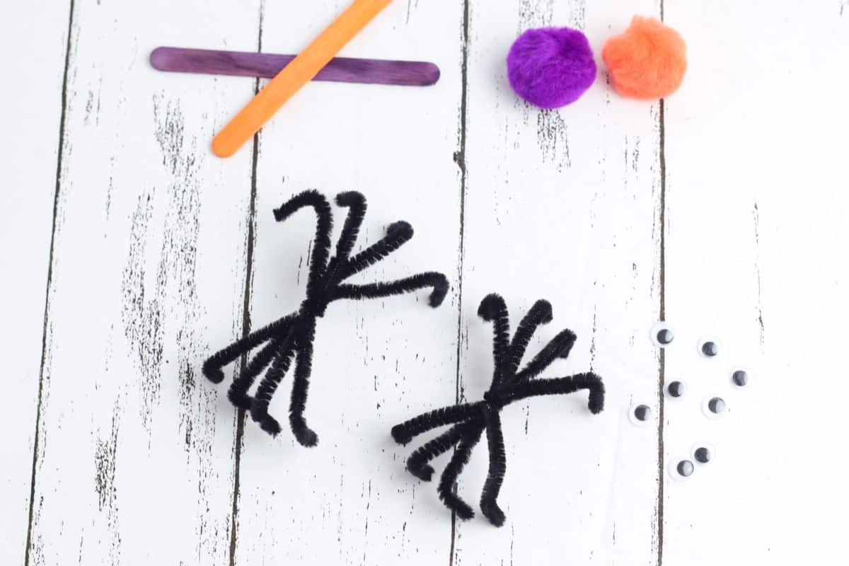 pipe cleaner spiders