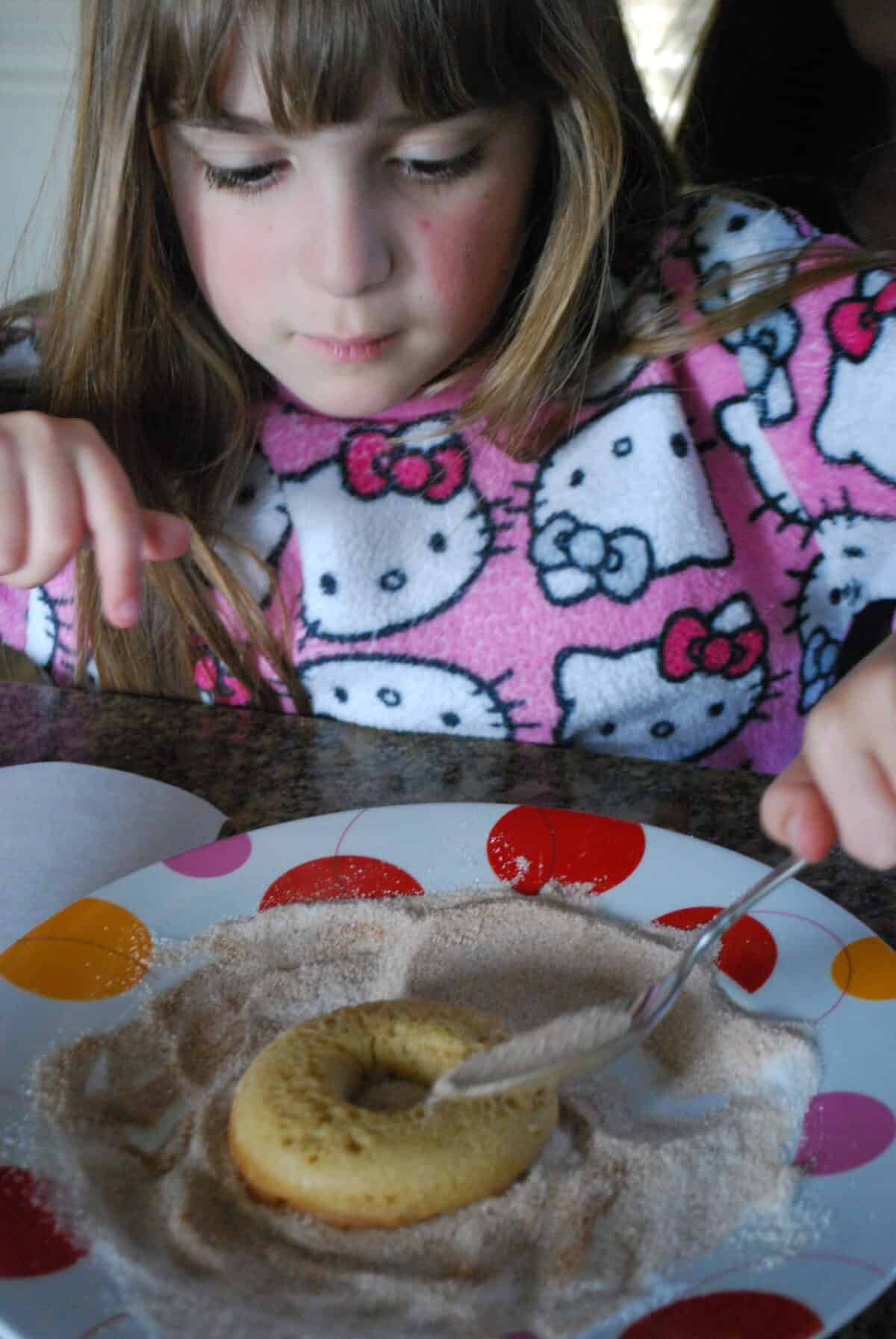 Baked Cinnamon Donuts Mess for Less