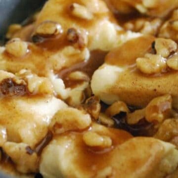 cropped-monkey-bread-with-glaze.jpg