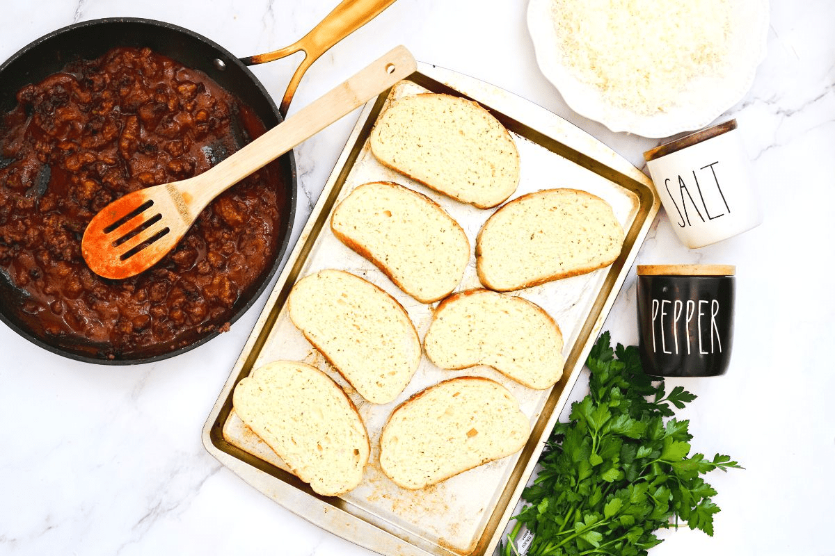 pan with texas toast