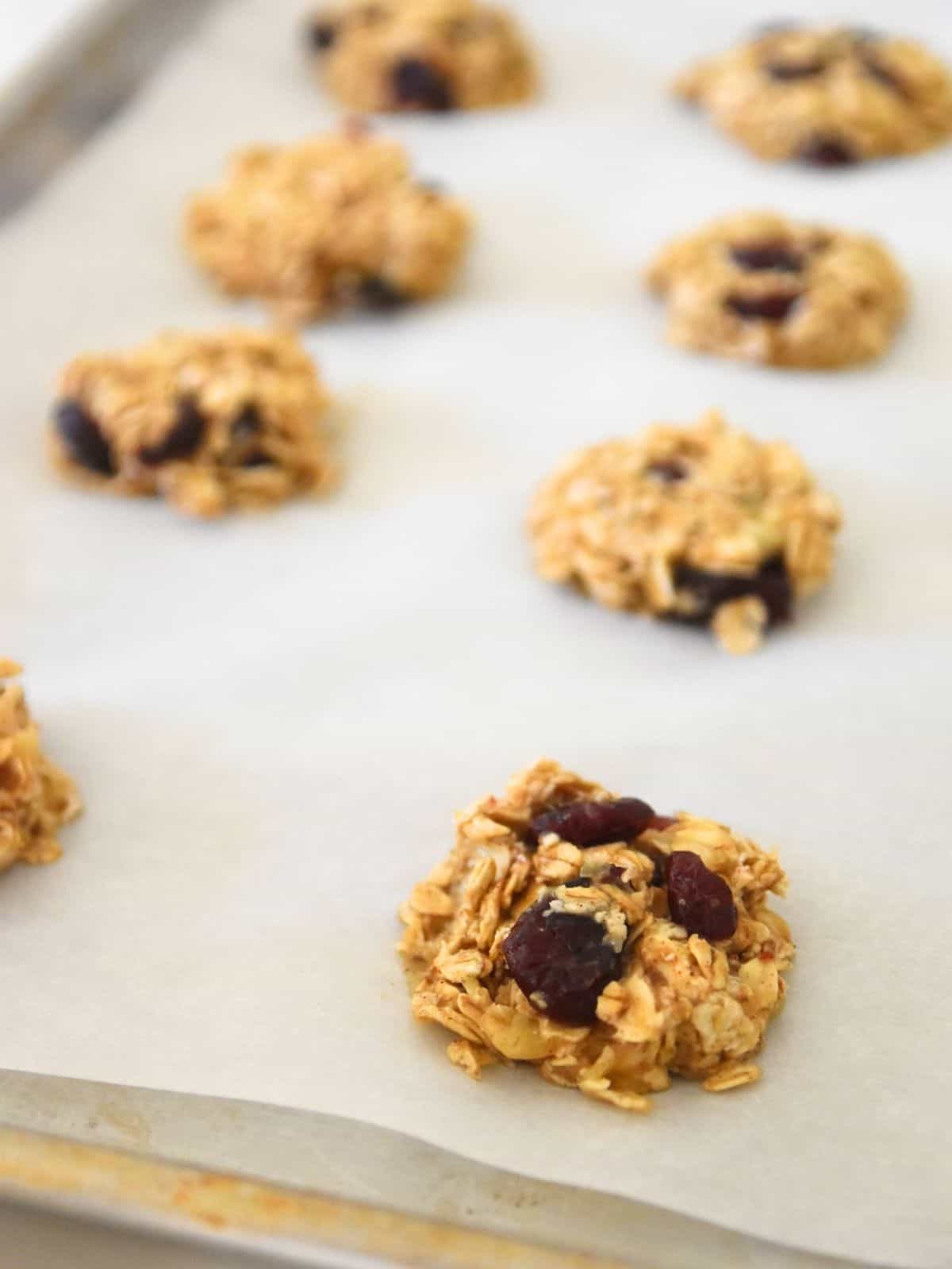 oat and banana cookies on tray.