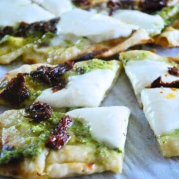 Grilled Flatbread with Pesto and Mozzarella